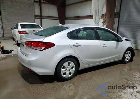 2017 Kia Forte Lx z USA, uszkodzony, nr VIN 3KPFK4A74HE100516